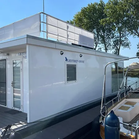 بوتيل Houseboat Griffioen Home,