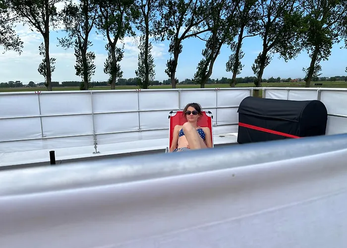 보트호텔 Houseboat Griffioen Home, 니우포르트