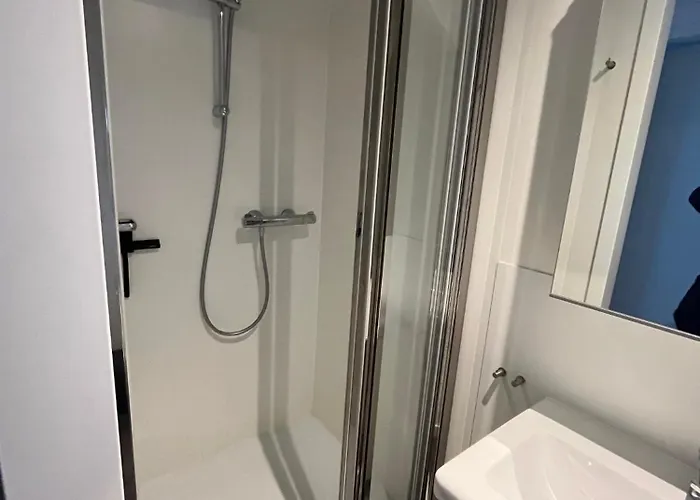 Houseboat Griffioen Home, 보트호텔 니우포르트